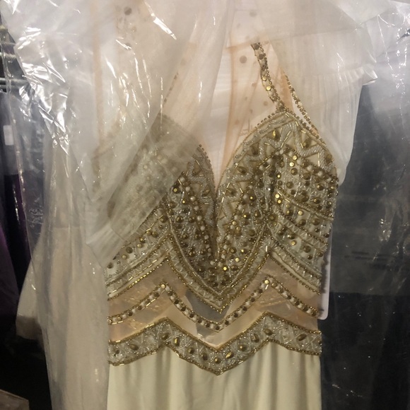 NWT Prom or Destination Wedding Gown - Picture 4 of 8